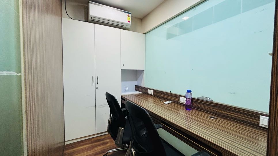 3-Seater Private Cabin