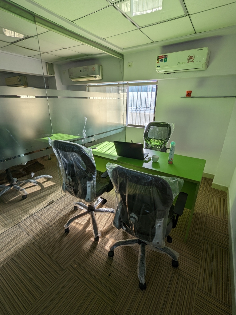 3 Seater Private Cabin